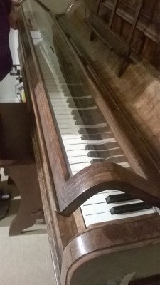 piano 3.jpg