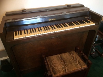 Piano 1.JPG