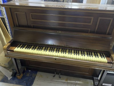 Sames upright Piano