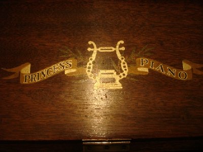 Princes Piano Logo