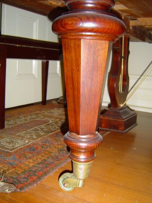 Leg of 1875 Philippe Herz piano