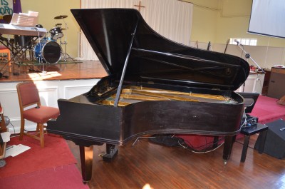 Side view of piano