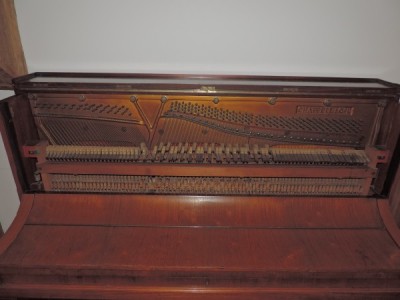 inside the piano