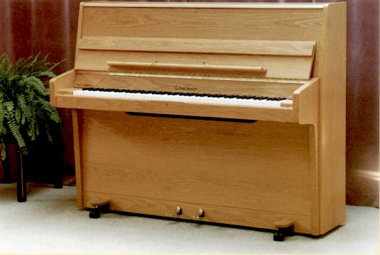 school-piano.jpg - 41658 Bytes